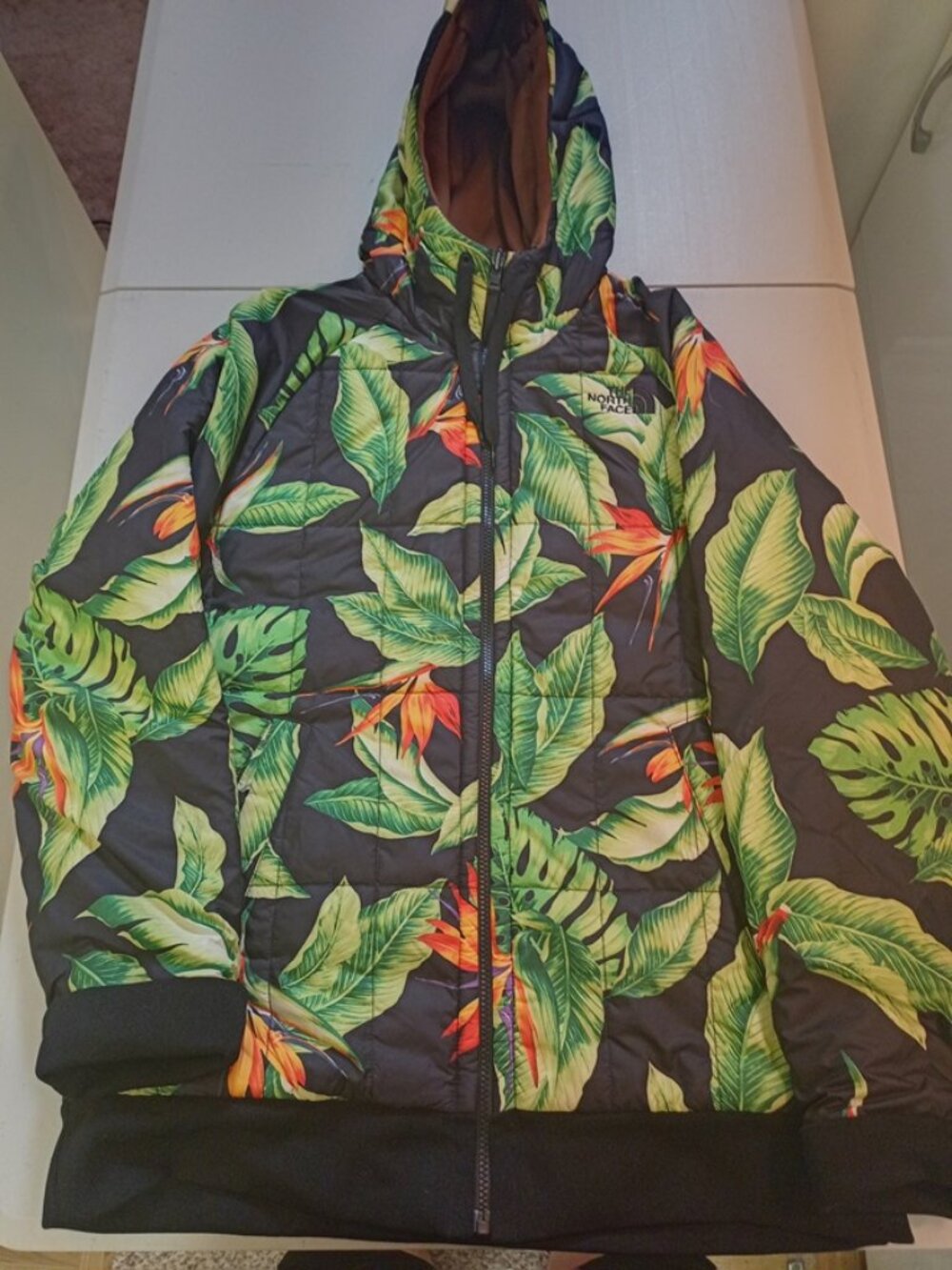 Rare Mens The North Face Hawaiian Mahalo Birds of Paradise Medium Puffer Coat